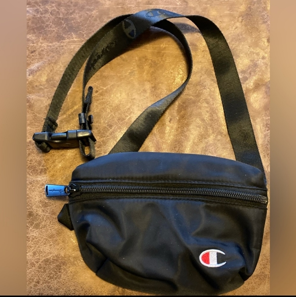 Champion Fanny Pack